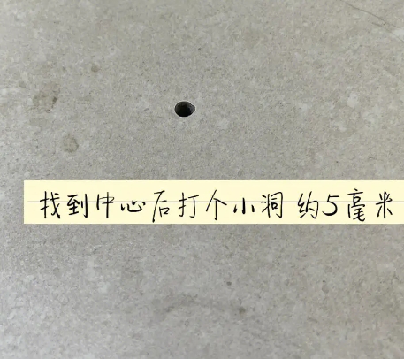 田林瓷砖空鼓维修公司专业解答在瓷砖铺贴过程中，如果砂料搅拌不均匀，将会带来以下问题